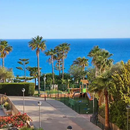 Semesterbostad Summer House Duplex En La Playa Con Piscina Benalmádena
